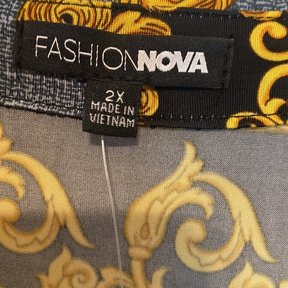 NWT GOLD & BLACK BUTTON UP - Picture 7 of 9